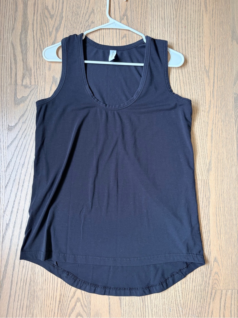 Varley Black Scoop Neck Tank Loose Fit Casual Essential Sporty